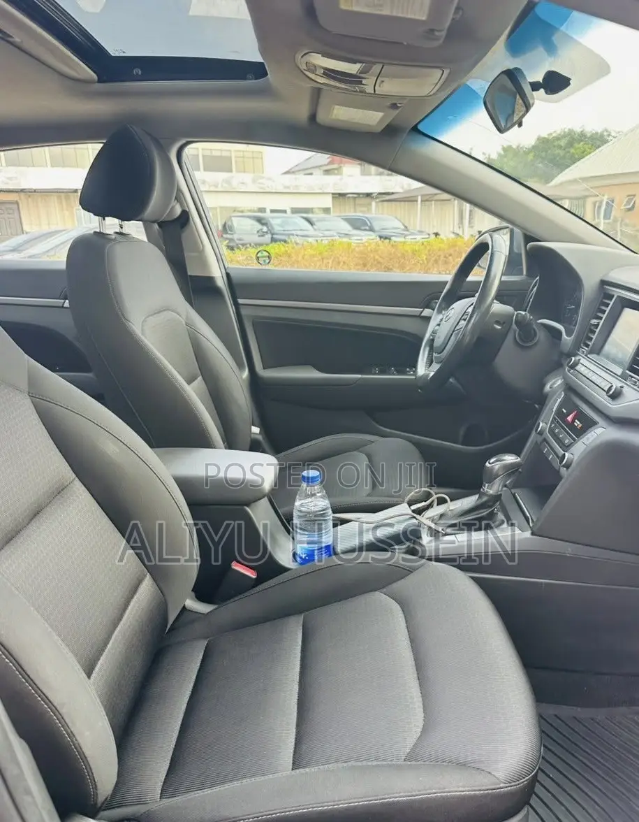 Hyundai Elantra 2018 Gray