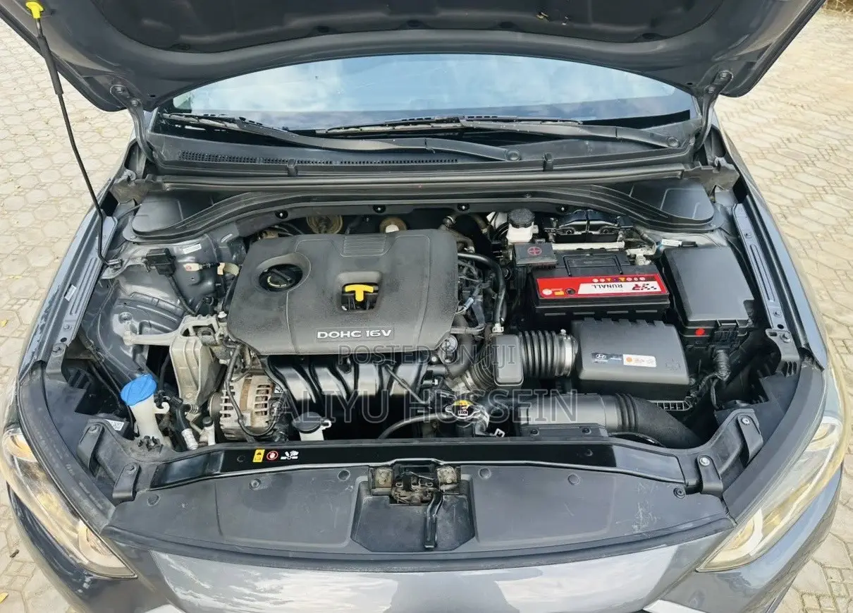 Hyundai Elantra 2018 Gray