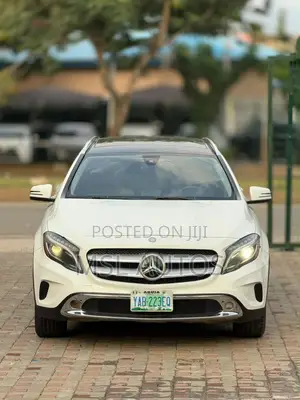 Mercedes-Benz GLA 250 2016 White