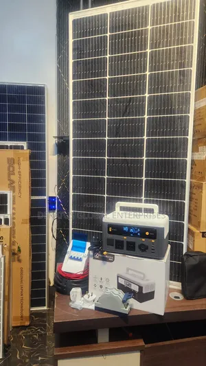 700W Solar Generator With 200W Solar Panel _ Complete Set