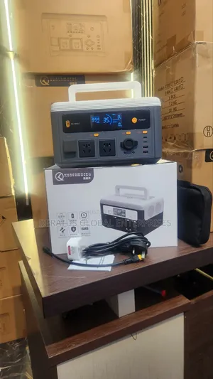 700W Solar Generator With 200W Solar Panel _ Complete Set