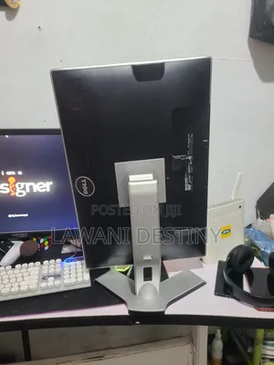 24 Inces Monitor