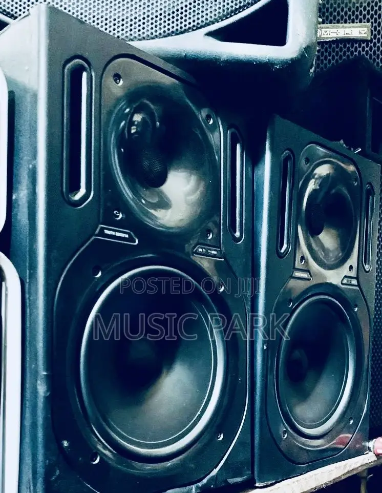 Clean Used Behringer Truth B2031A Active Studio Monitors (Pair)