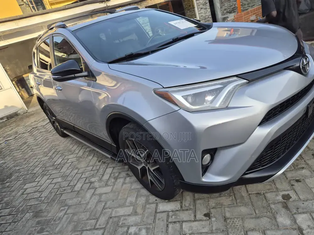 Toyota RAV4 2016 Silver