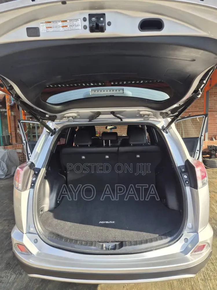 Toyota RAV4 2016 Silver