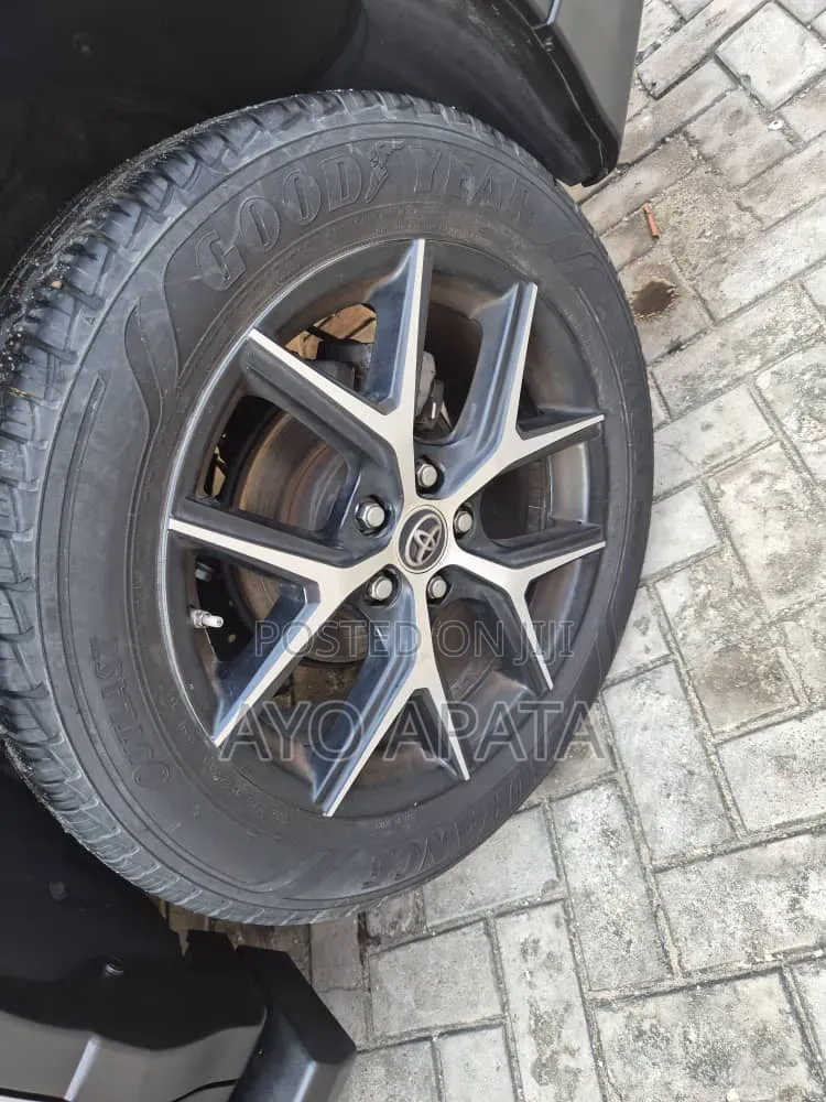 Toyota RAV4 2016 Silver