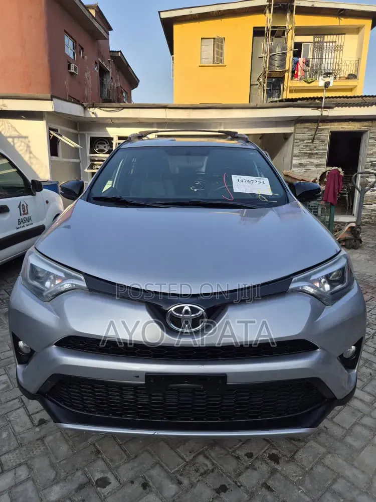 Toyota RAV4 2016 Silver