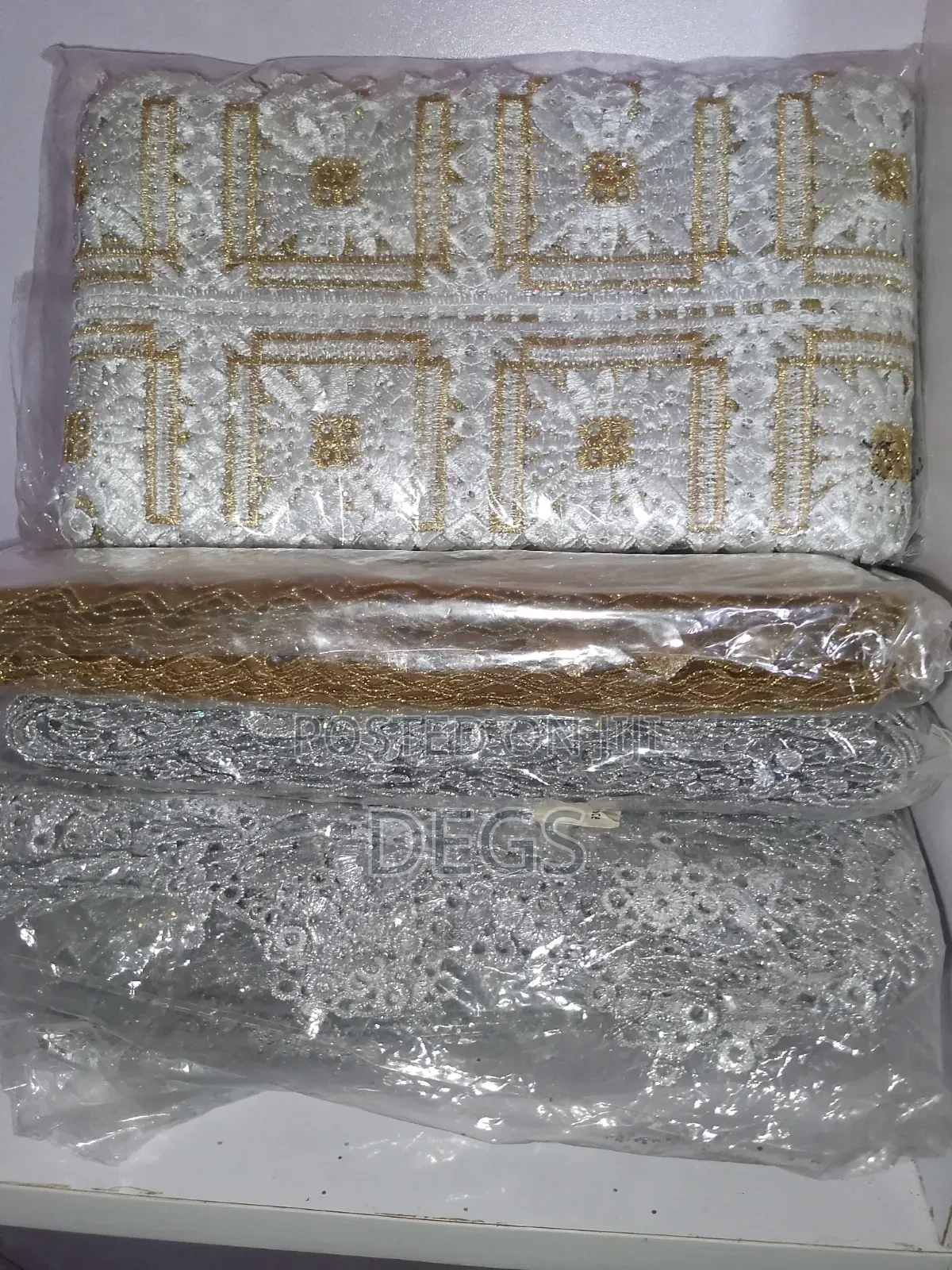 Garment Accessories & Materials.