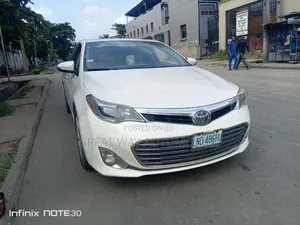Toyota Avalon 2014 White