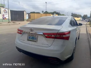 Toyota Avalon 2014 White