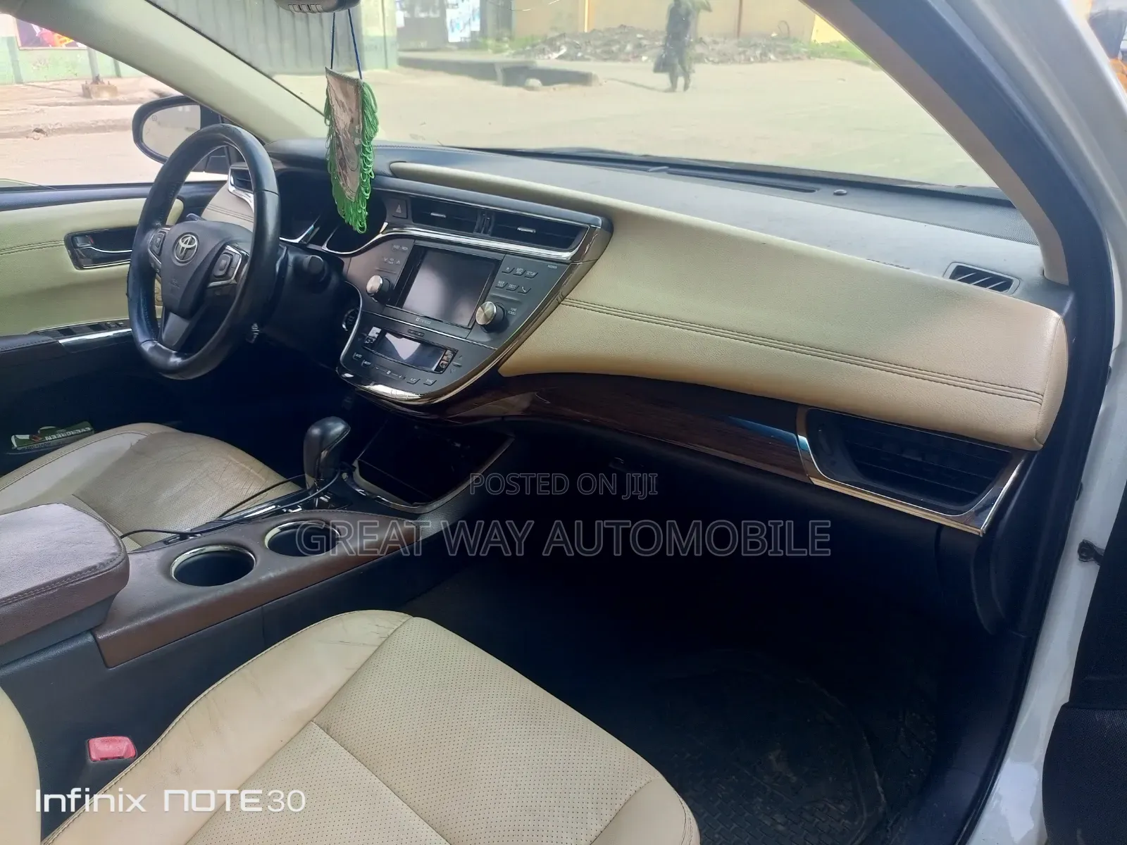 Toyota Avalon 2014 White