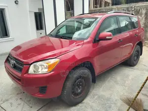 Toyota RAV4 2010 Red