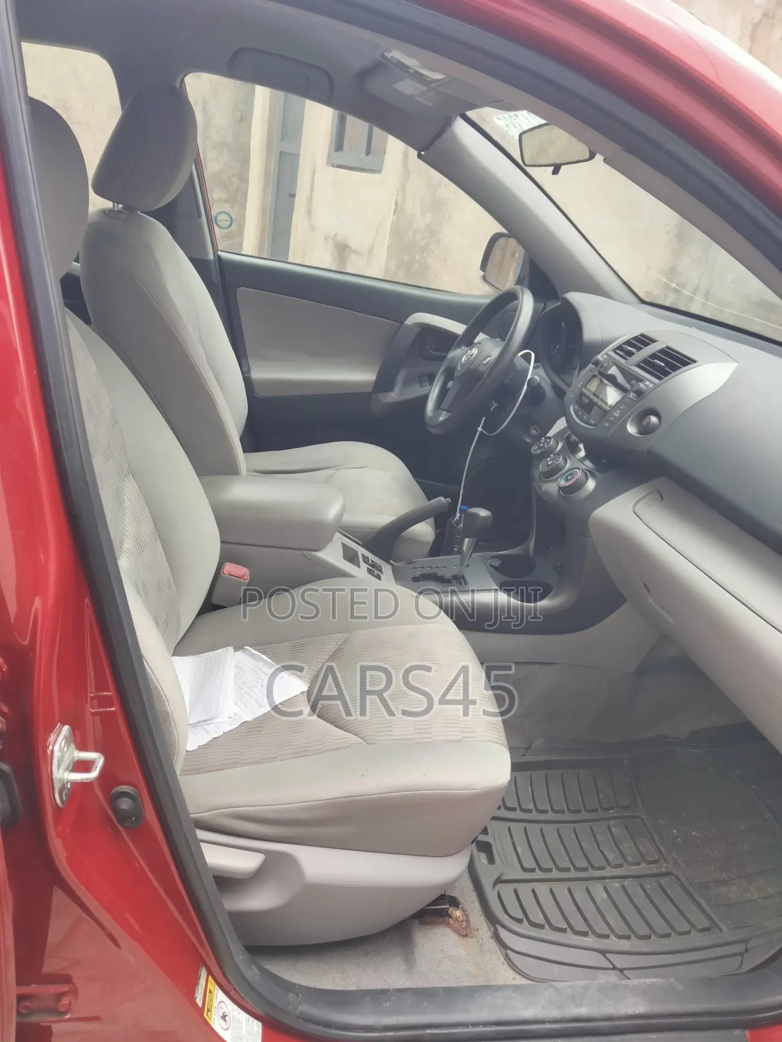 Toyota RAV4 2010 Red