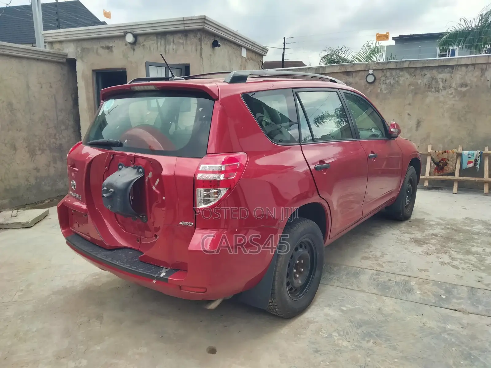 Toyota RAV4 2010 Red