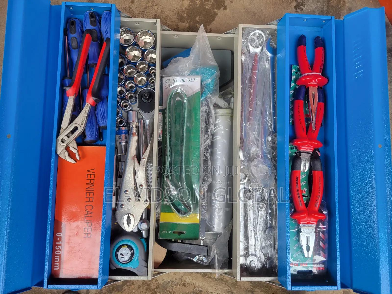 Set of Mechanical Tools Box