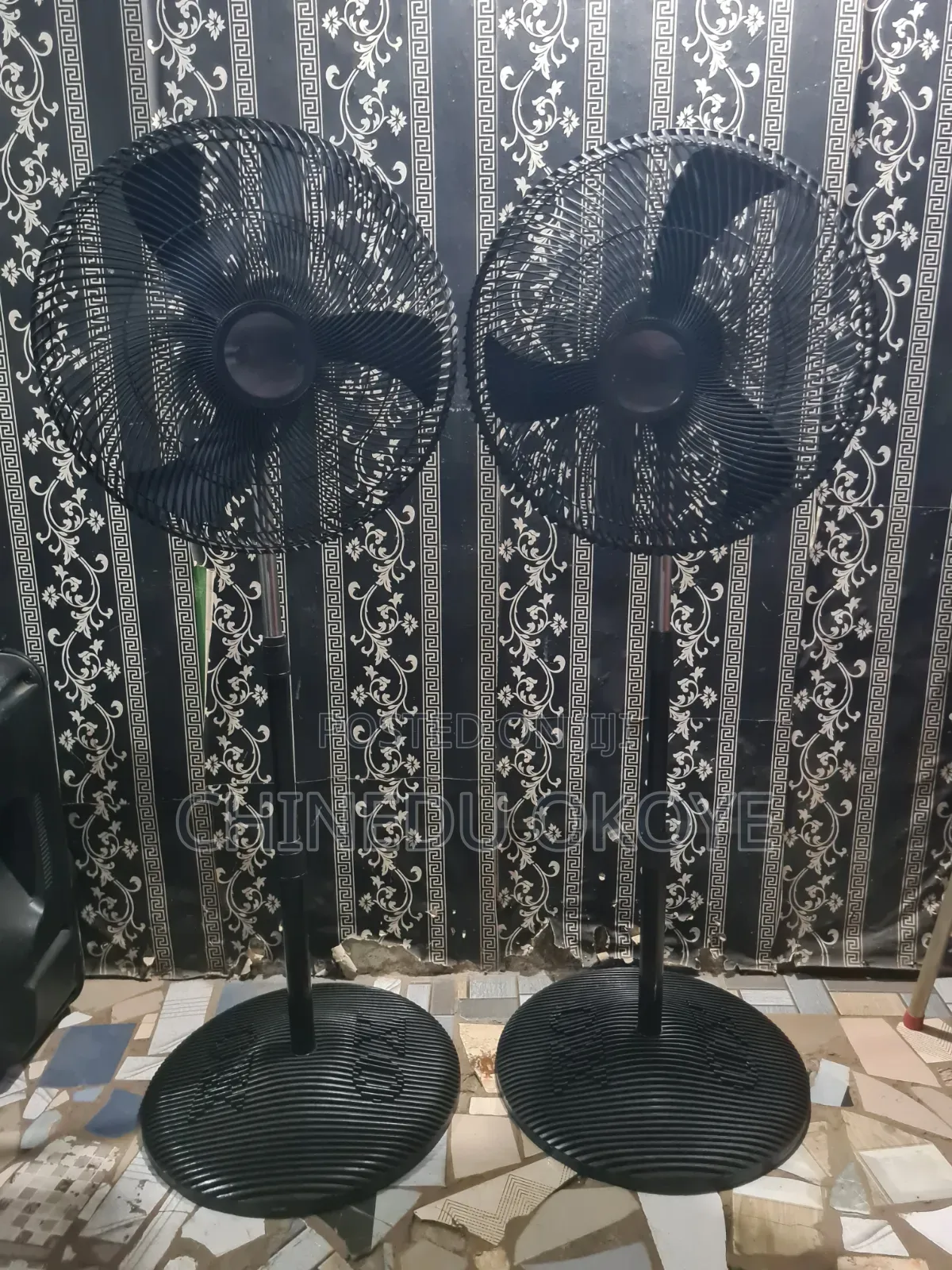 OX 18 Inches Rubber/Plastic Standing Fan