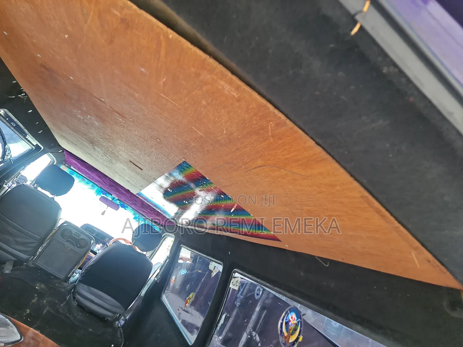 Toyota HiAce 2004 Pink