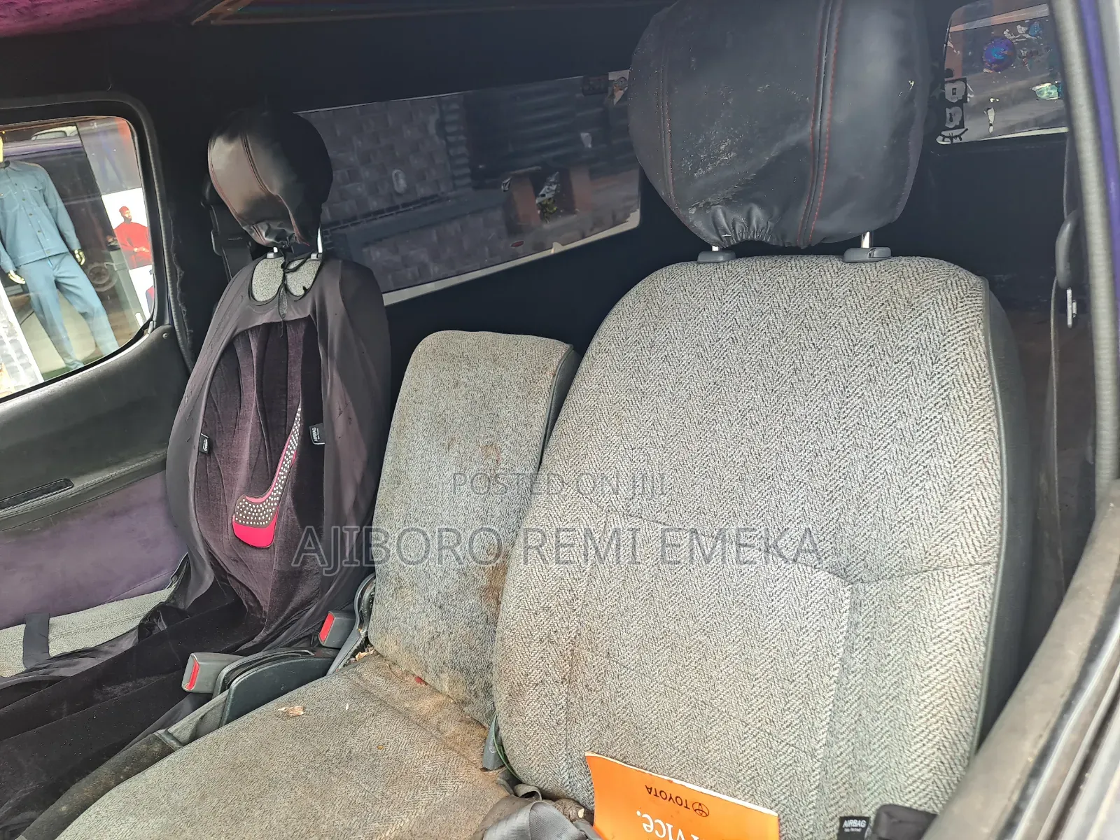 Toyota HiAce 2004 Pink