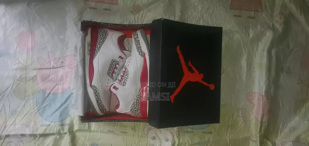 Nike Air Jordan 3 Retro