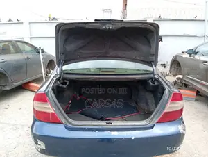 Toyota Camry 2004 Blue