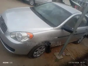 Hyundai Accent 2009 Silver