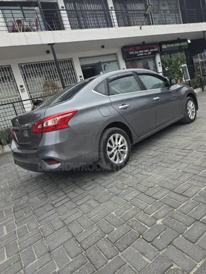 Nissan Sentra 2018 Gray