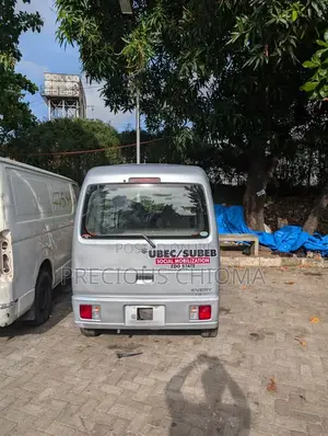 Suzuki APV Minibus 2012 Silver
