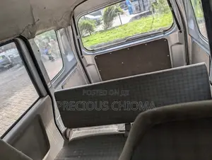 Suzuki APV Minibus 2012 Silver