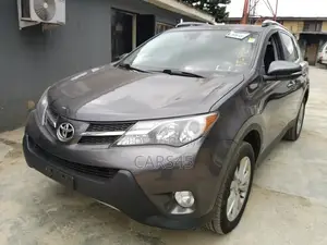 Toyota RAV4 Limited 4dr SUV AWD (2.5L 4cyl 6A) 2014 Gray