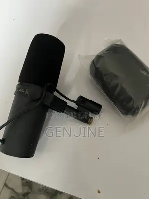 Shure SM7B Vocal Dynamic Microphone for Podcasting & Studio