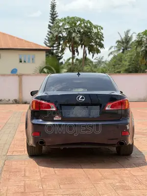 Lexus IS 250 4WD 2009 Blue
