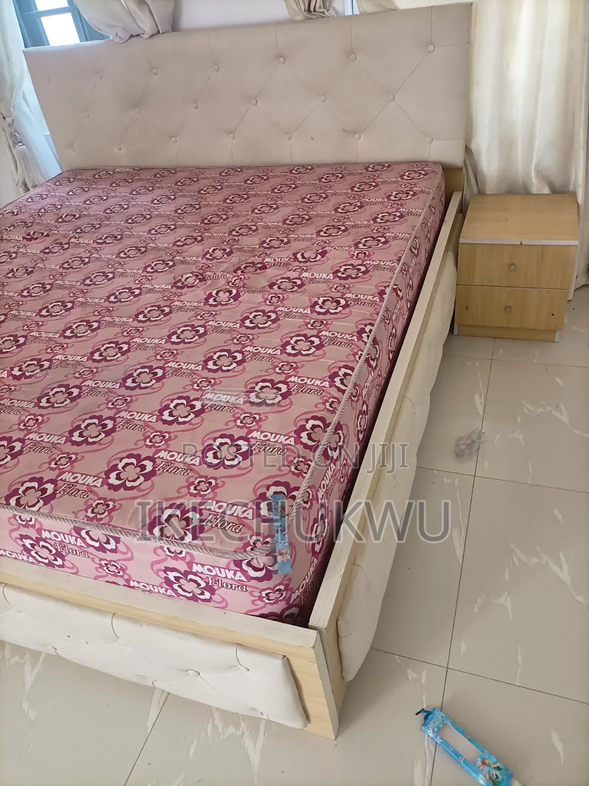 Matrass and Bedframe