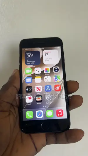Apple iPhone SE (2020) 64 GB Black