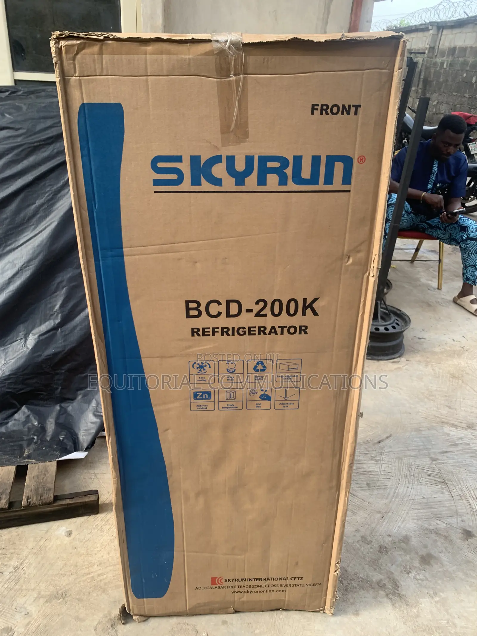 Skyrun BCD-200k Refrigerator - 200l
