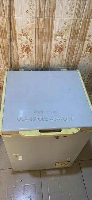 Deep Chest Freezer 150L Very Clean & Fast Freezing⁠