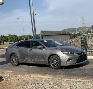 Lexus ES 2017 Gray