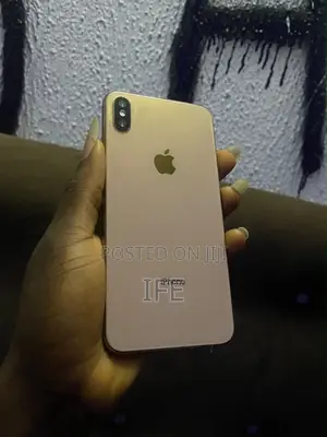 Apple iPhone XS Max 64 GB Gold