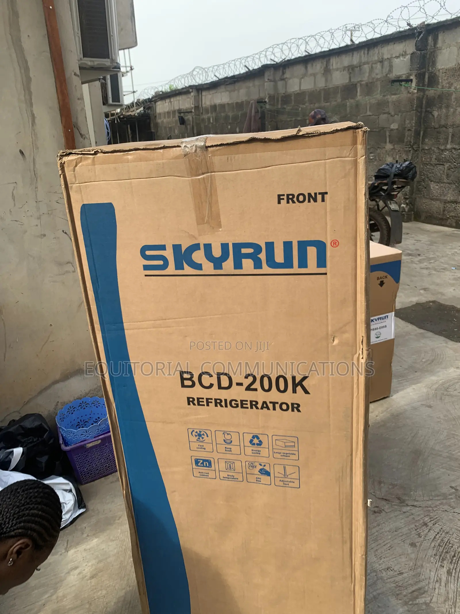 SKYRUN 200L Refrigerator for Everyday Use