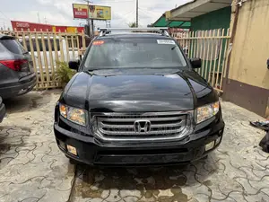 Honda Ridgeline RTL w/Leather 4x4 Crew Cab 122 in. WB 2012 Black