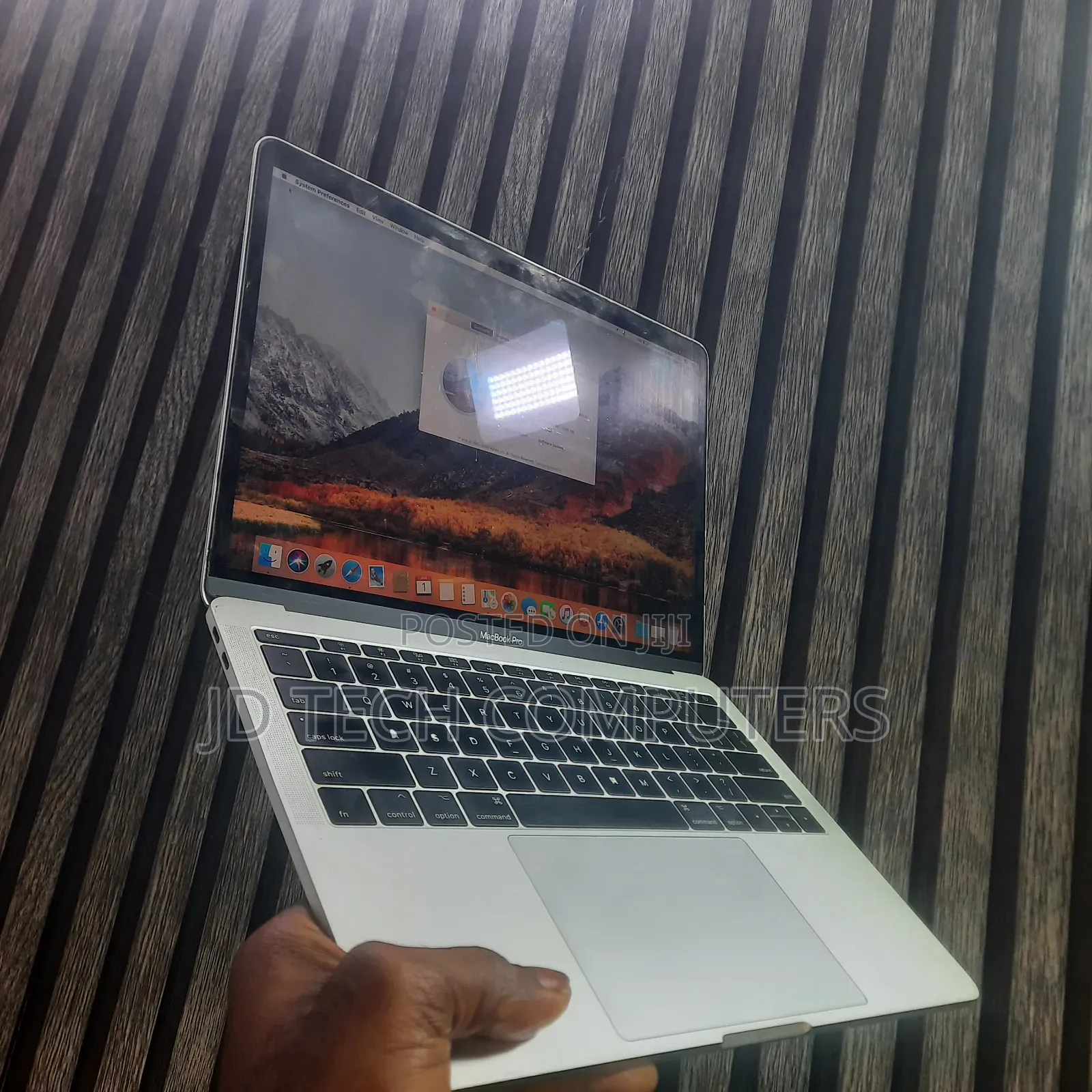 Laptop Apple MacBook Pro 2017 16GB Intel Core i5 SSD 256GB