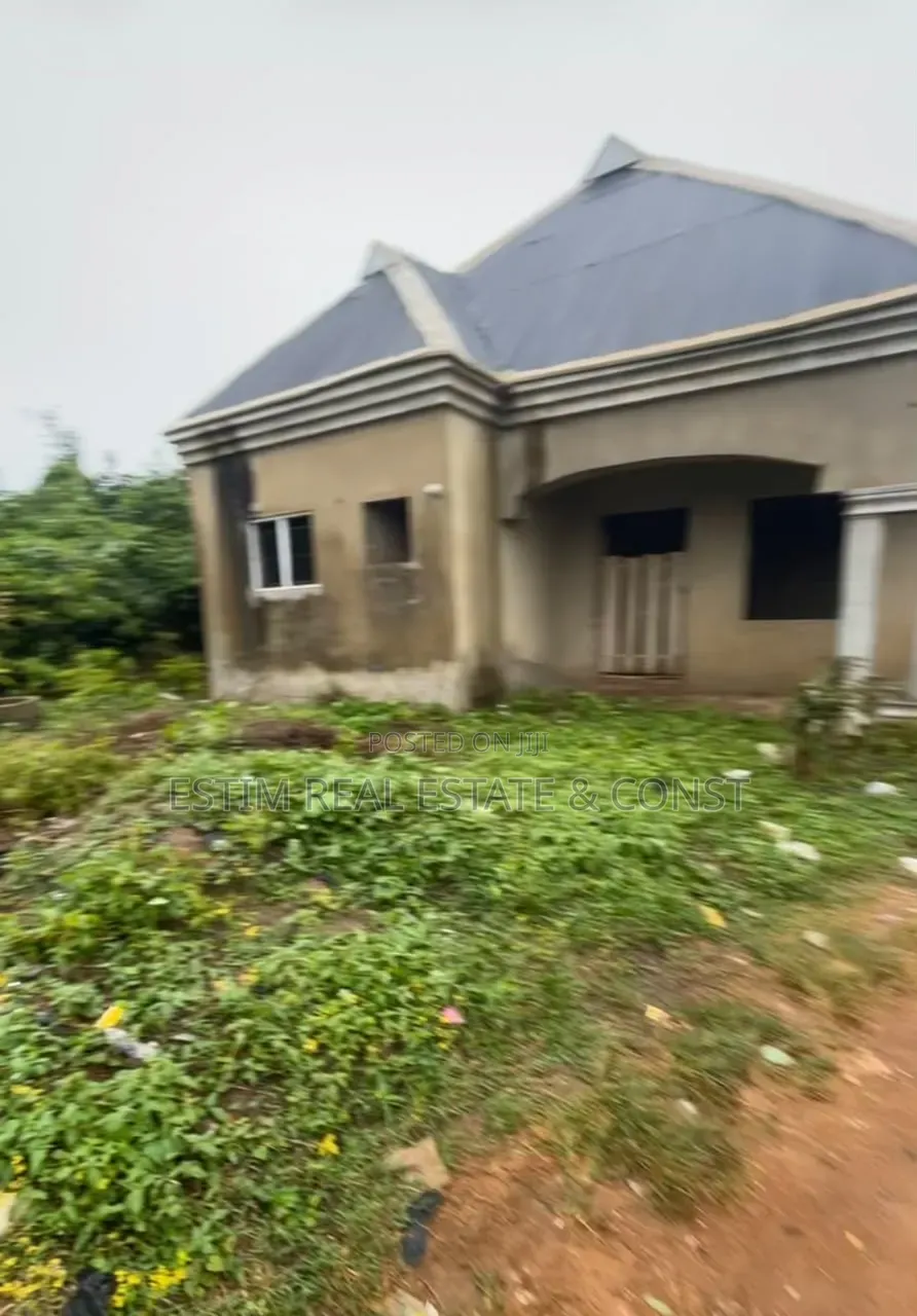 3bdrm Bungalow in Ibadan for Sale