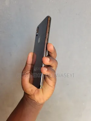 Apple iPhone XS Max 64 GB Black