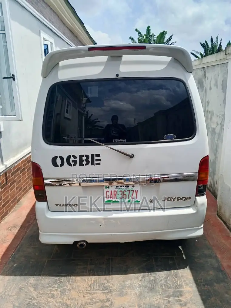 Bus 2002