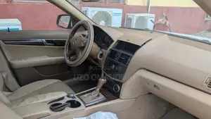 Mercedes-Benz C300 Luxury Sedan RWD (3.0L 6cyl 7A) 2008 White