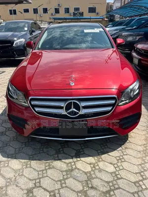 Mercedes-Benz E300 2017 Red