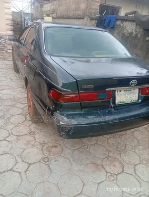 Toyota Camry Automatic 1999 Green