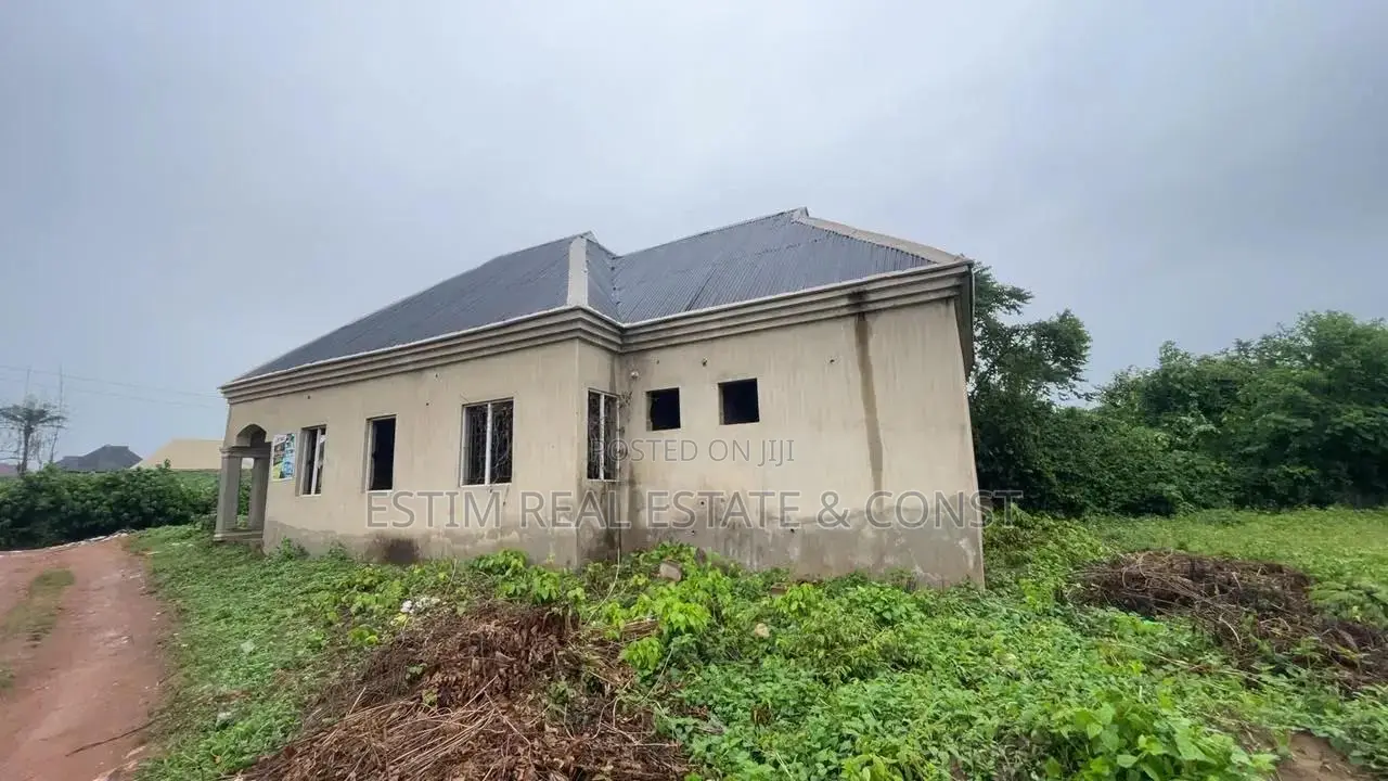 3bdrm Bungalow in Ibadan for Sale
