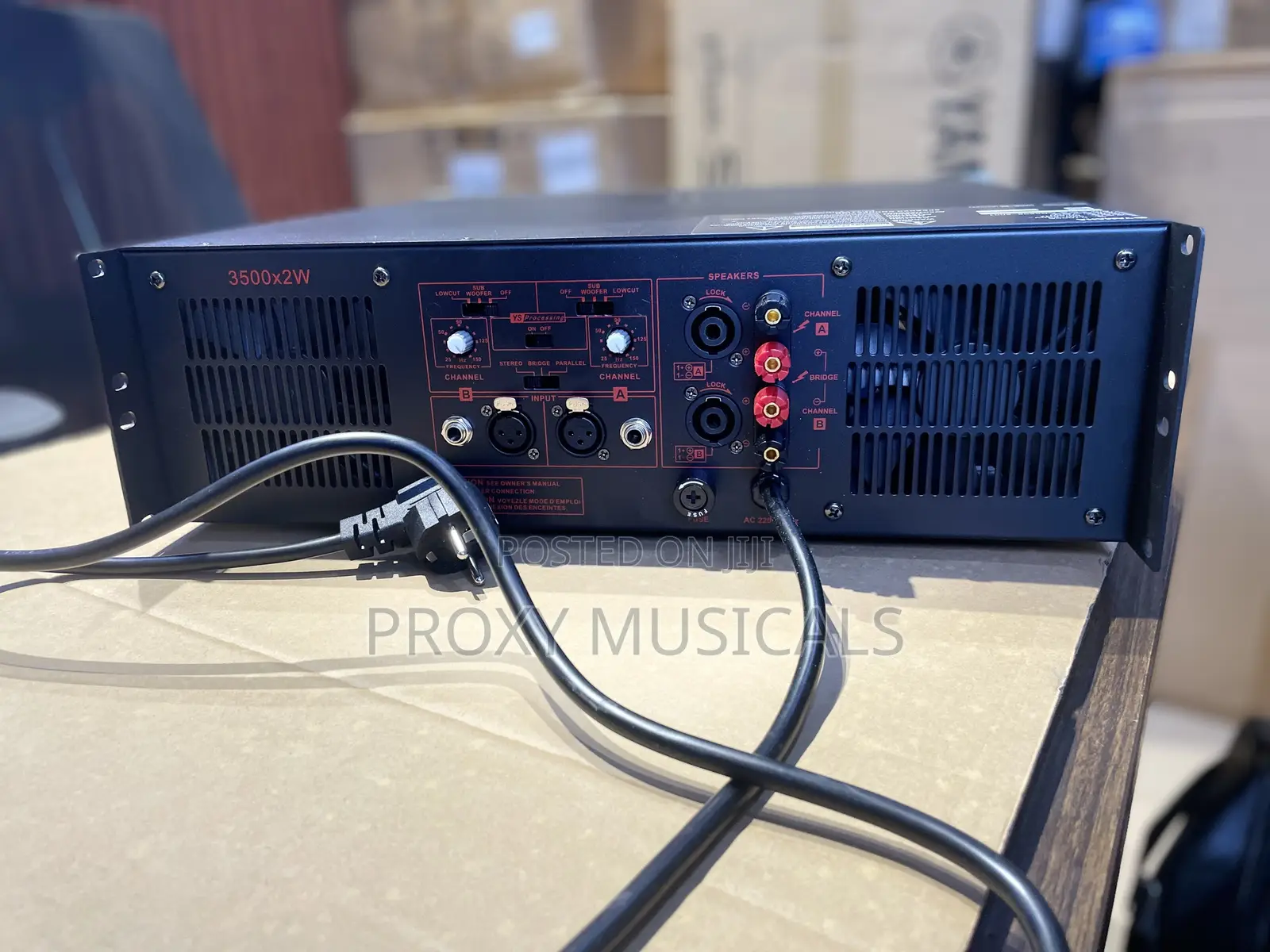 Yamaha P7000Watts Powered Amplifier