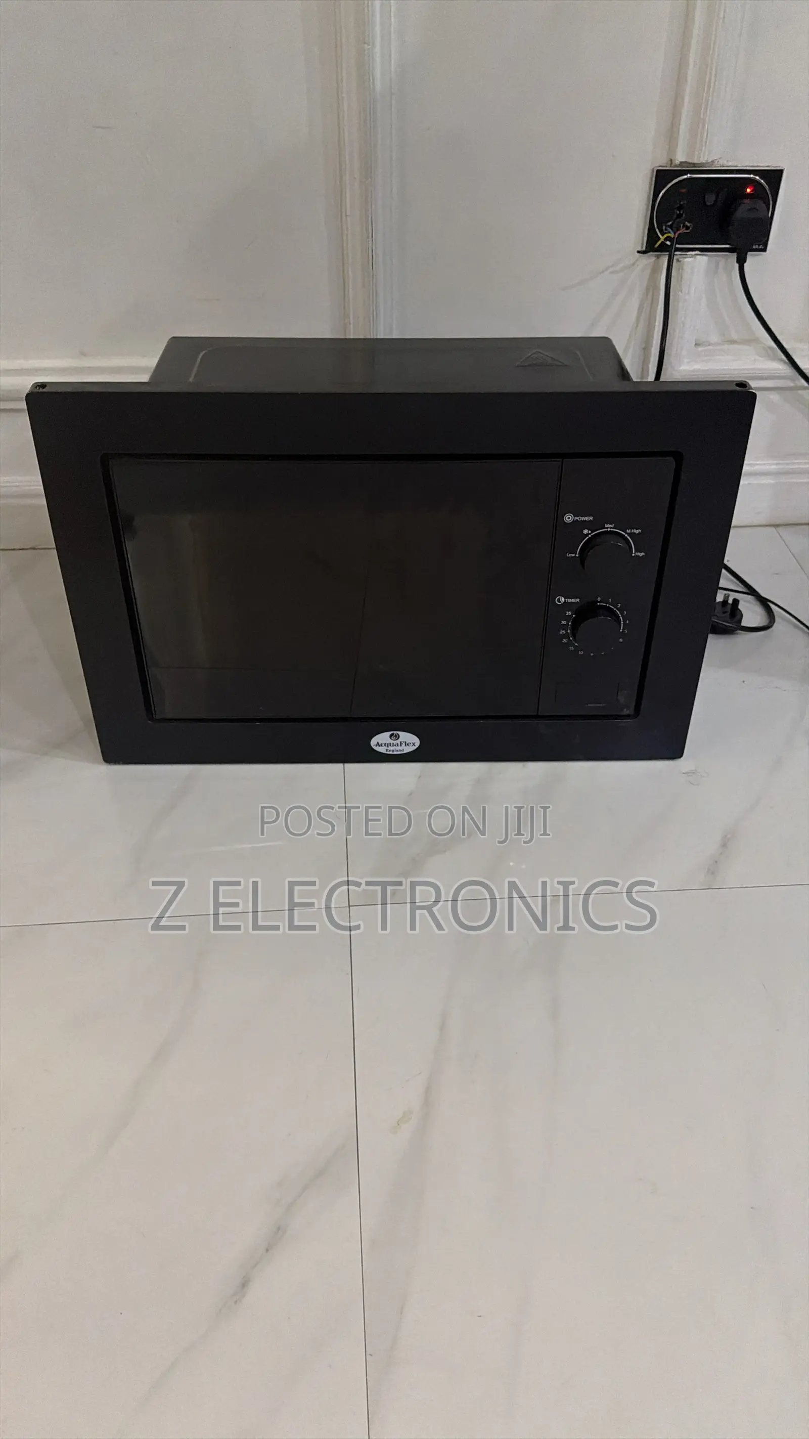 Used Acquaflex Microwave