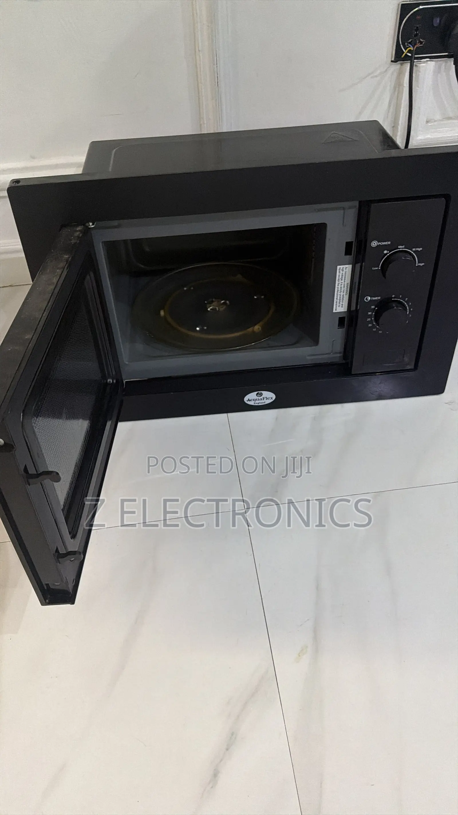Used Acquaflex Microwave